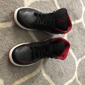 AIR JORDAN RETRO 1s